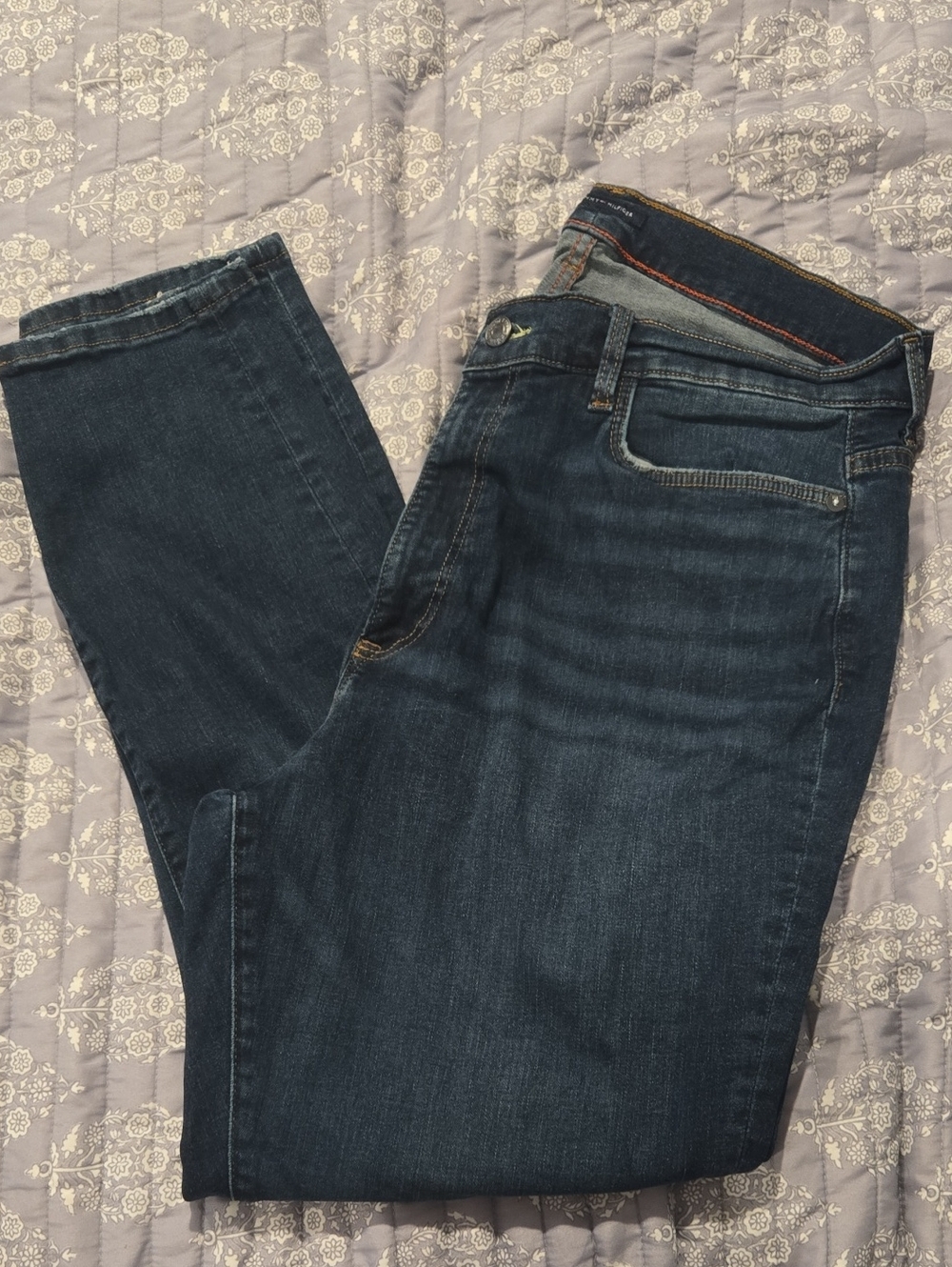 Tommy Hilfiger Women's Straight Leg Jeans in Dark Blue Denim